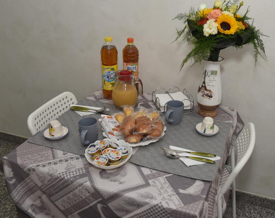 Charm Airport Bed & Breakfast Reggio di Calabria Dış mekan fotoğraf